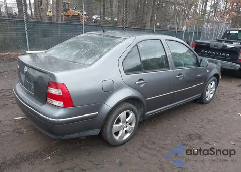 2004 Volkswagen Jetta Gls 2.0L z USA, uszkodzony, nr VIN 3VWSA69MX4M111637